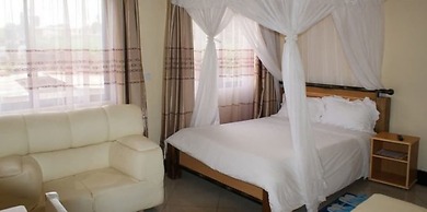 Elsa Hotel