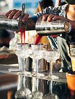 Three House Hotel