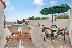 Villa With sea View and Pool