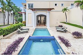 Sea Vue Luxury Vacation Condominiums