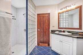 Sea Vue Luxury Vacation Condominiums