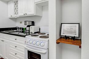 Sea Vue Luxury Vacation Condominiums