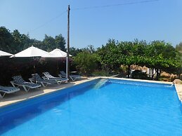 Charming Villa With Private Pool