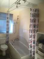 2 Bed Flat - Sleeps 3 - Parking - Wifi