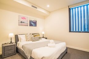 Modern 2bed2bath APT at Neutral Bayparking+wifi