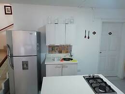 Bed & Breakfast Local Home
