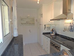 Charming Villa With Private Pool and air Conditioning, Near the Beach