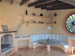 Charming Villa With Private Pool and air Conditioning, Near the Beach