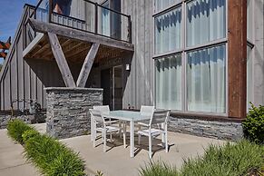 Muskoka Bay Resort