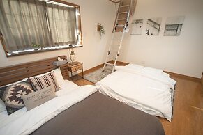 Kanegafuchi House