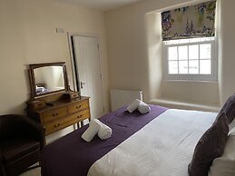 The Poltimore Inn