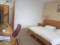 Hotel Millennium