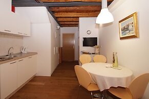 Apartments Stelina