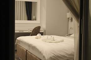 Sky Hotel
