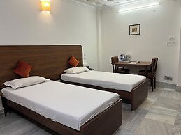 Hotel Saluja