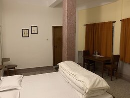 Hotel Saluja