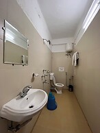 Hotel Saluja