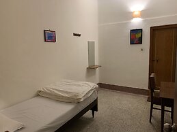 Hotel Saluja