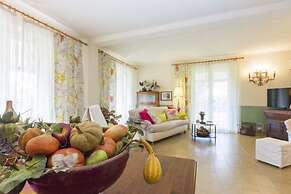Villa Monserrato