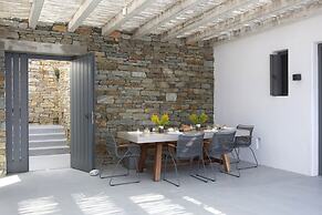 House G in Kardiani Tinos