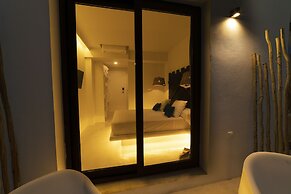 PAIISE Hotels