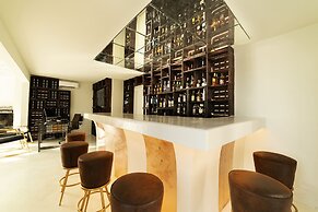 PAIISE Hotels