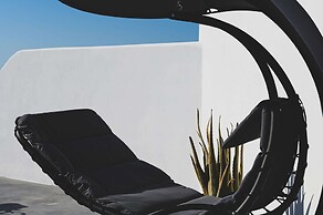 Santolia Art Suites