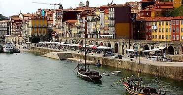 Merc Porto Cedofeita Place