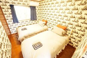 PINK Suite HOUSE