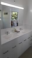 Water's Edge Holiday Homes