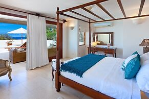 Tom Tom by Blue Sky Luxury