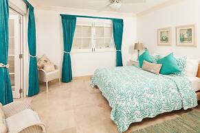 Waterside 402 by Blue Sky Luxury