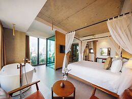 CHECK inn Phnom Penh Royal Palace