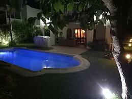 Villa Ads