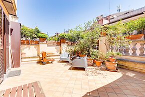 Colosseum Terrace Apartment
