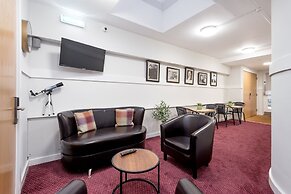 Smith Place Hotel