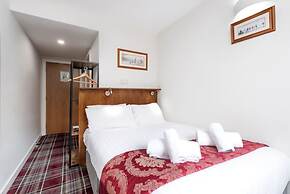 Smith Place Hotel