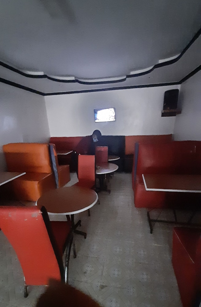 Silver Spoon Motel