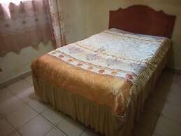 Silver Spoon Motel