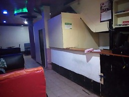 Silver Spoon Motel