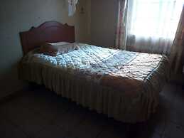 Silver Spoon Motel