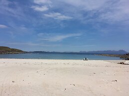 Solas, Ormiscaig, Luxury Coastal Retreat