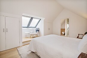 Solas, Ormiscaig, Luxury Coastal Retreat