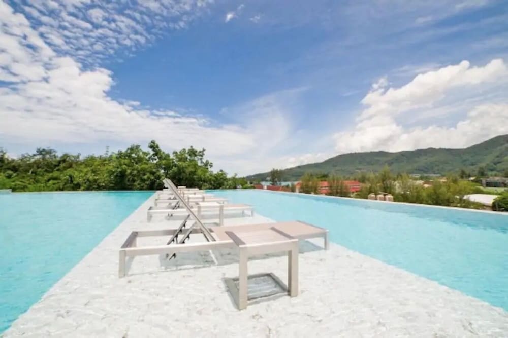 Oceana Kamala Resort
