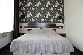 Business Hotel