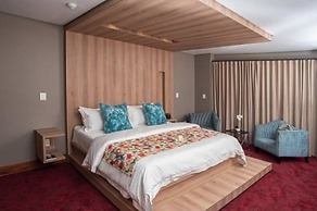 Loch Logan Hotel