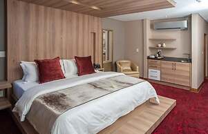 Loch Logan Hotel