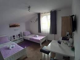 Guest House Macic
