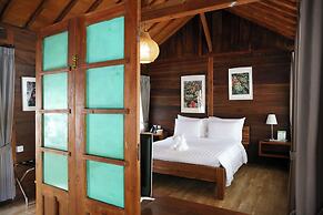 Avery Coconut Island Waterpark Resort