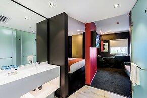 Hotel Sky Sandton